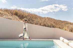 Solus Suites