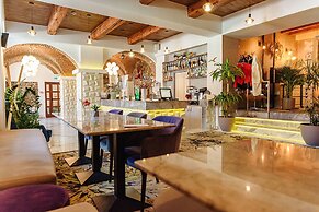 ART HOTEL