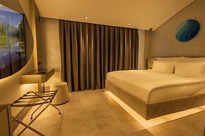 FOUR HILLS HOTEL