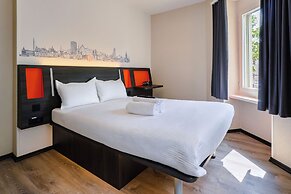easyHotel Zurich City Main Station