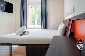 easyHotel Zurich City Main Station