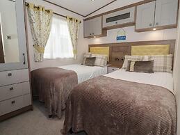 Whispering Willows 2-bed Lodge in Scarborough