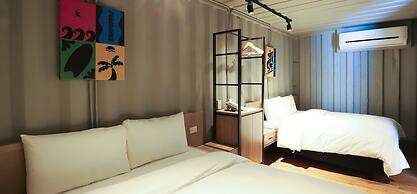 Dash Forwaves Hotel