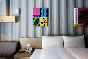 Dash Forwaves Hotel