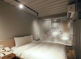 Dash Forwaves Hotel