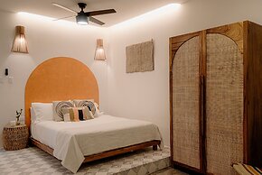 Hotel Amavi