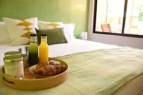 Hotel Amavi