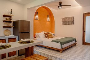 Hotel Amavi