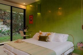 Hotel Amavi