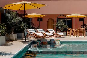 Hotel Amavi