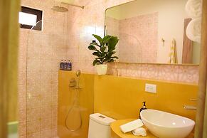 Hotel Amavi
