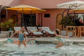 Hotel Amavi