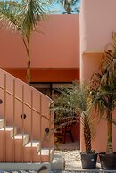 Hotel Amavi