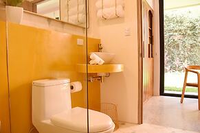 Hotel Amavi
