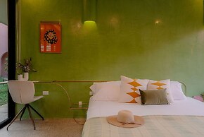 Hotel Amavi