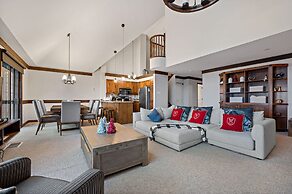 Algonquin by RVMT