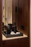DUO Hotel Lisbon, Curio Collection by Hilton