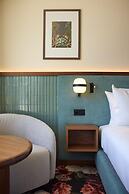 DUO Hotel Lisbon, Curio Collection by Hilton