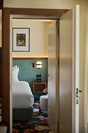 DUO Hotel Lisbon, Curio Collection by Hilton