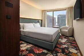 DUO Hotel Lisbon, Curio Collection by Hilton
