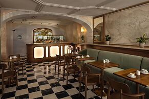 DUO Hotel Lisbon, Curio Collection by Hilton