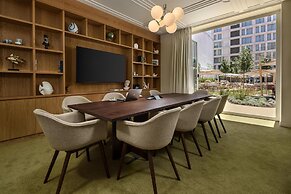 DUO Hotel Lisbon, Curio Collection by Hilton