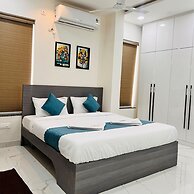 The Balcony Suites