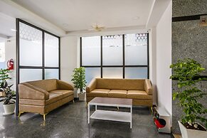 The Balcony Suites