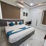The Balcony Suites
