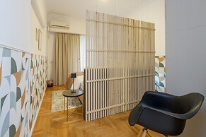 Fully Renovated Flat in Prime Location