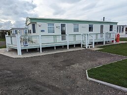 Beach House - Dog Friendly, Anderby Creek
