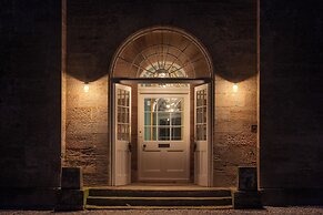 Dabton House