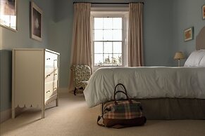 Dabton House