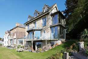 Captivating 7-bed House in Bristol