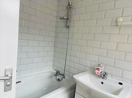 Remarkable 4-bed House in Bootle, Liverpool