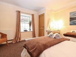 5 Ladstock Hall