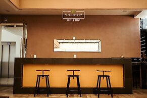 Suites Plaza Acequia