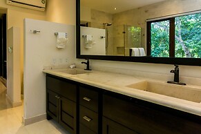 Villa Uxmal by BVR