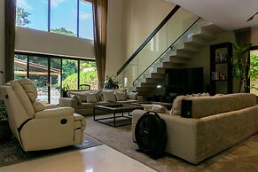 Villa Uxmal by BVR