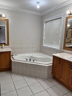 Beautiful Queen Room