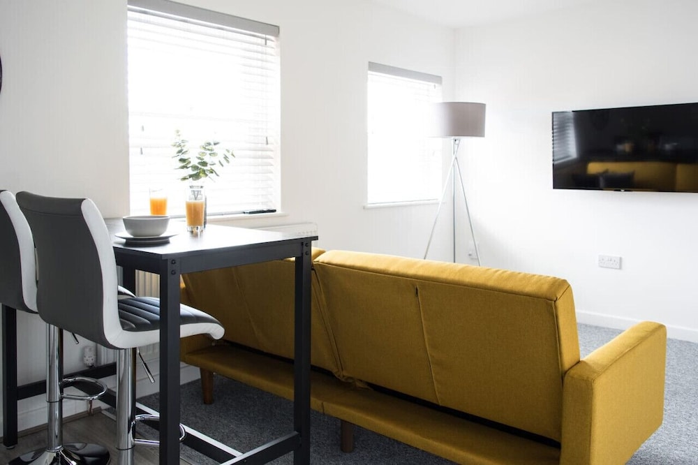 Whitemoor Suite Leamington Spa