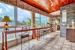 Arenal Chill Inn