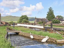 The Swans Nest Lock View