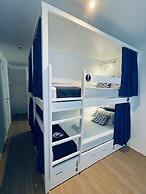Partenope Hostel and Suites