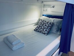 Partenope Hostel and Suites