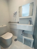 Partenope Hostel and Suites