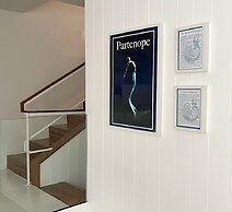 Partenope Hostel and Suites