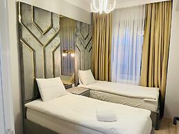 CANTRMEN SUITE
