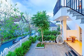 Lavini House