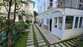 Lavini House